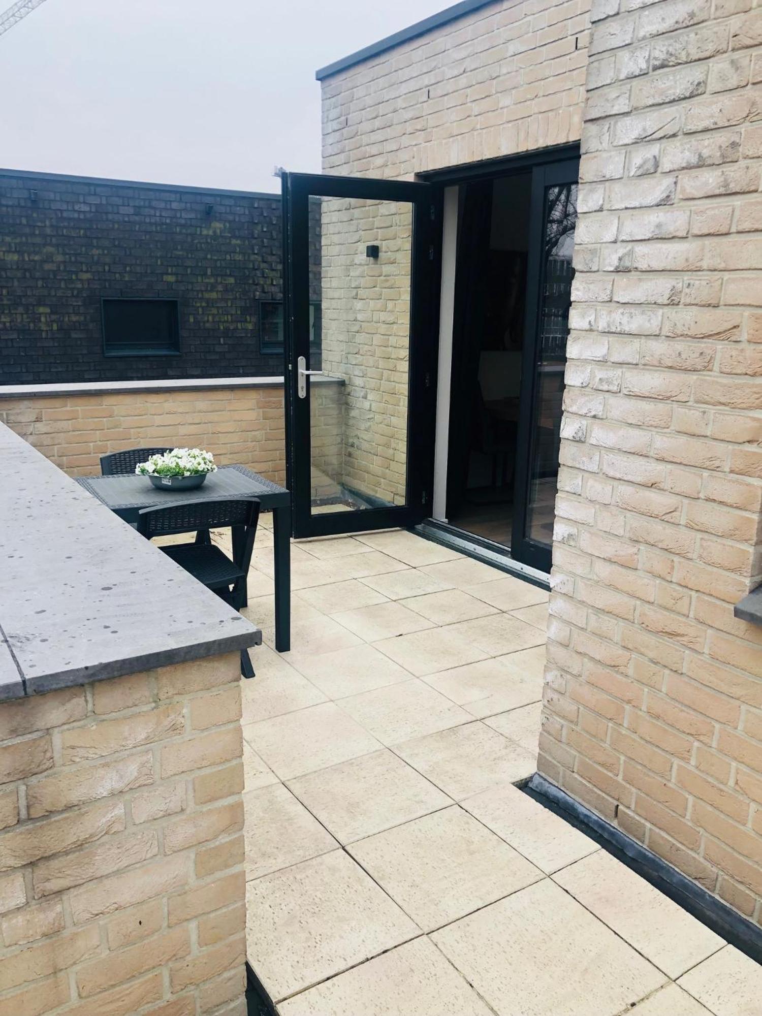 City Zen Apartment Enschede !Free Private Parking Exteriör bild